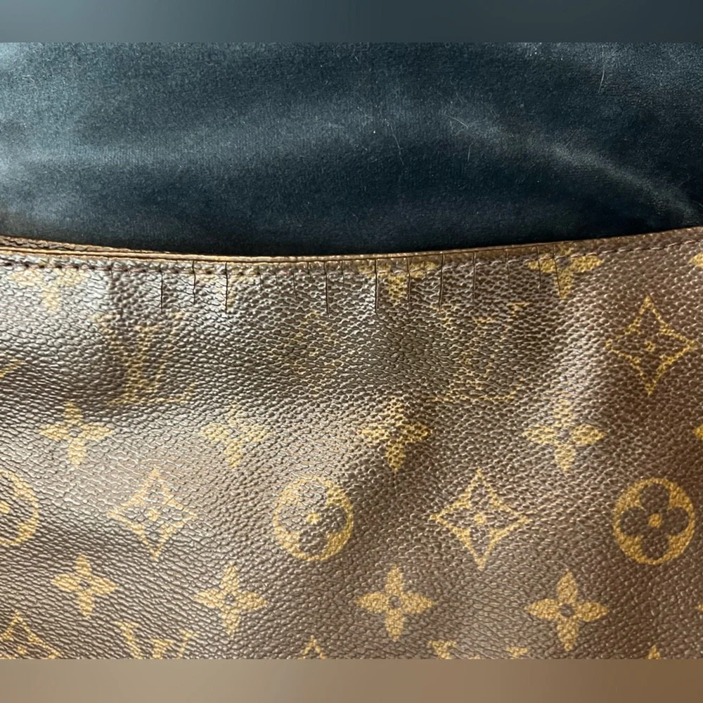 LOUIS VUITTON Monogram Looping Shoulder Bag